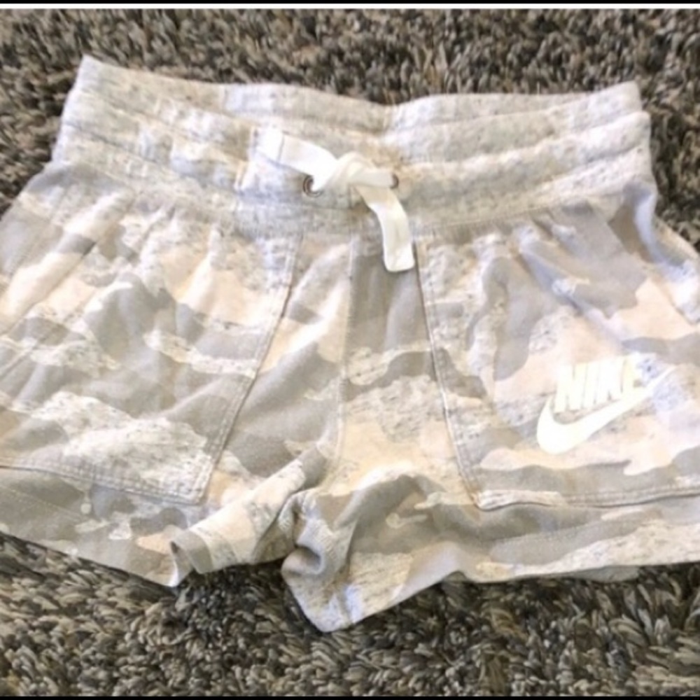 Nike camo shorts